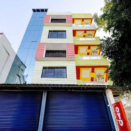 Oyo Flagship Mariyam Service Apartments Nagpur Buitenkant foto