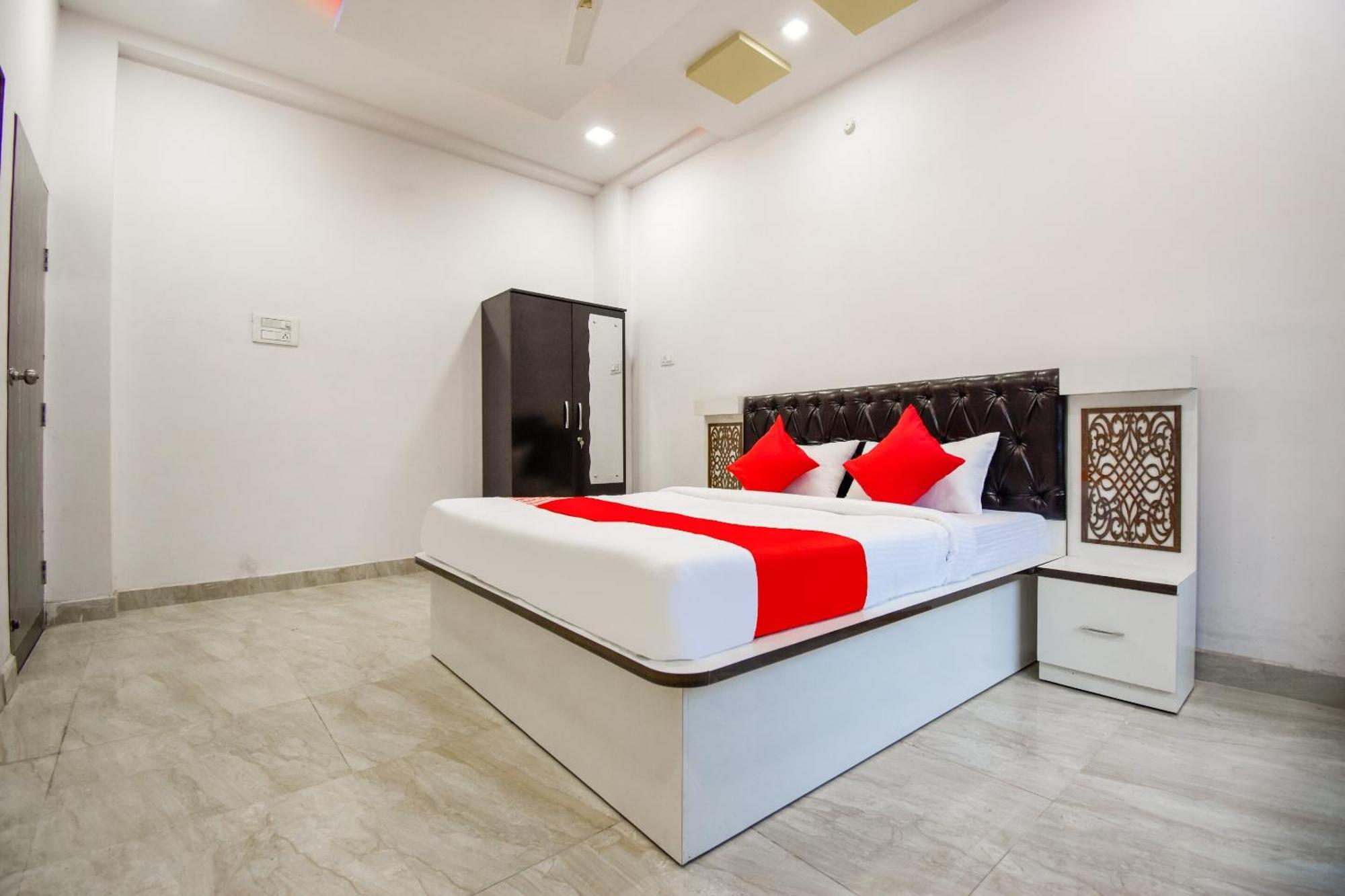 Oyo Flagship Mariyam Service Apartments Nagpur Buitenkant foto